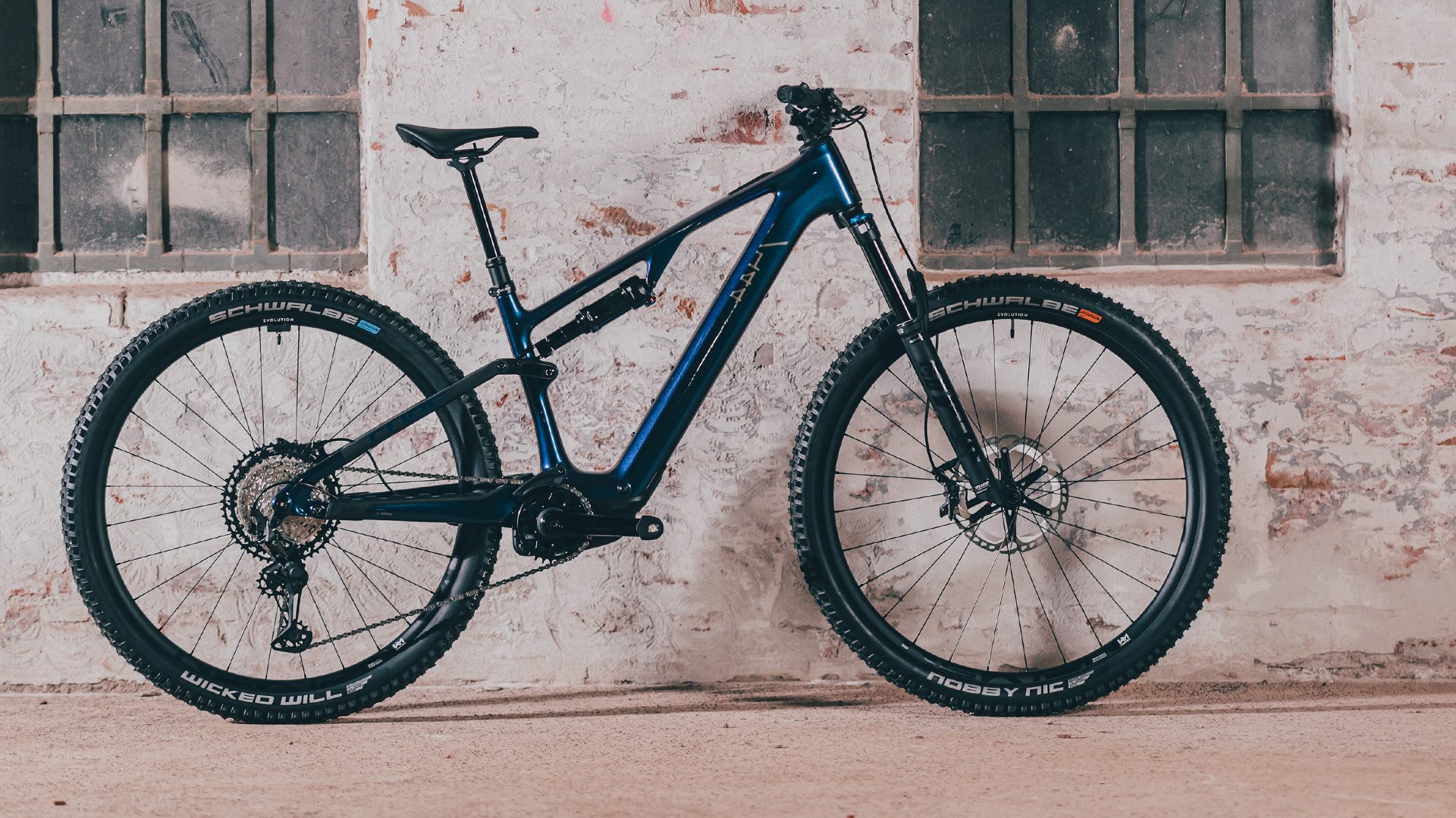 Cube AMS Hybrid ONE44 C:68X SLX 400X