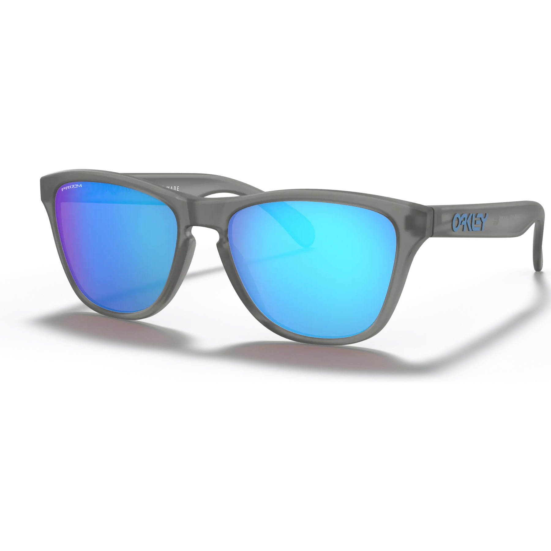 Oakley Junior Frogskins xs OJ 9006 (900628) Sunglasses Junior | Shop Online  | Free Shipping